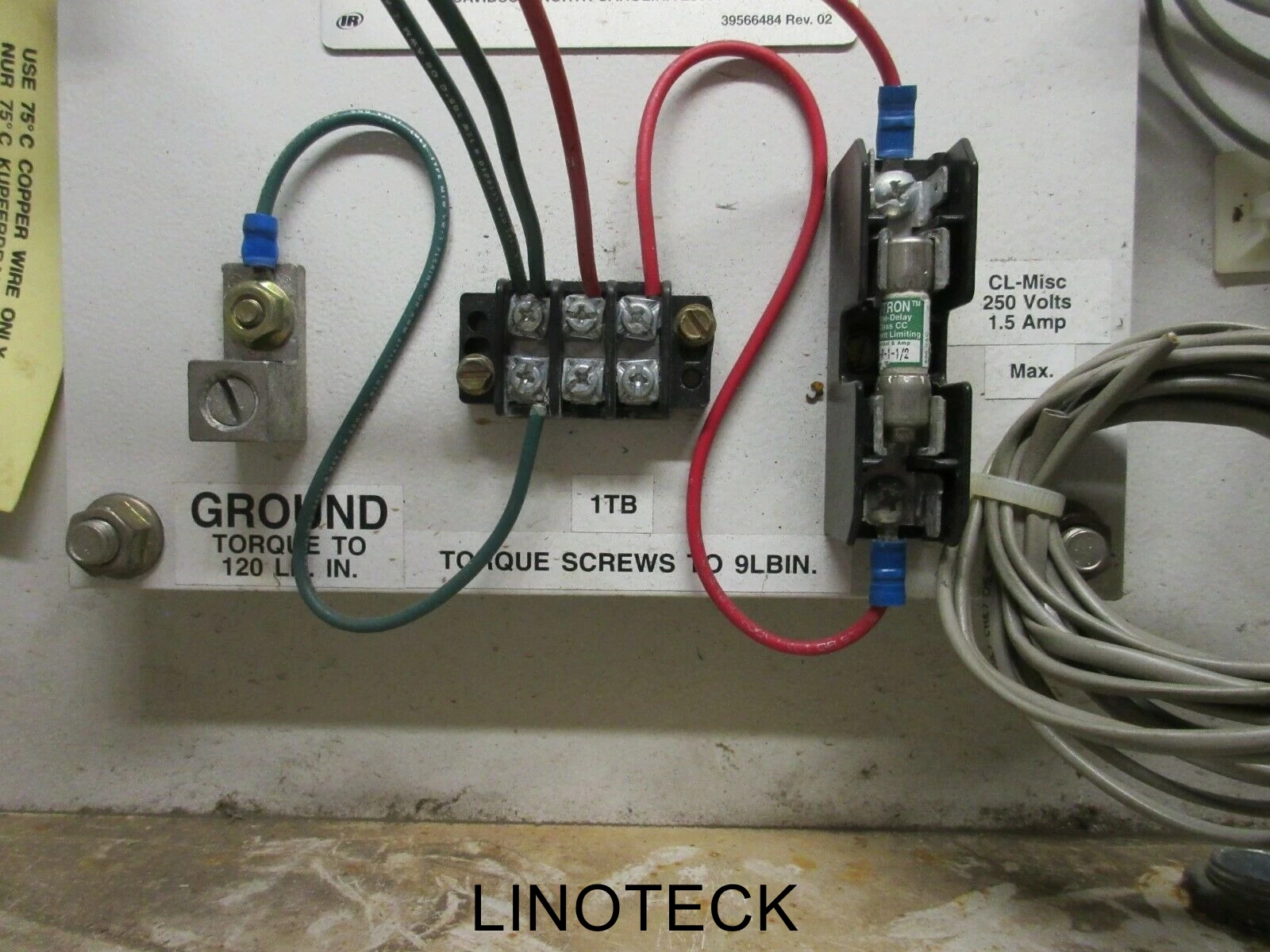 Assistência Técnica Painel Operador Ingersoll Rand CRTU03107 Assistência Técnica Painel Operador Ingersoll Rand CRTU03107